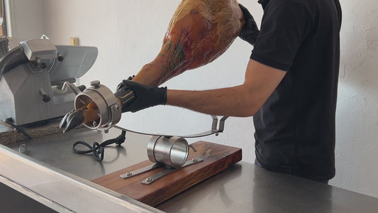 JAMÓN 100% IBERICO DE BELLOTA FUERA NORMA